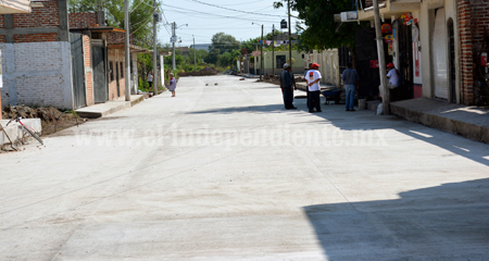 Finalizados los trabajos en la calle Jacarandas de La Yerbabuena