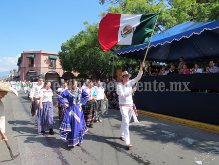 No podemos perder la identidad del desfile de la Revolución Mexicana
