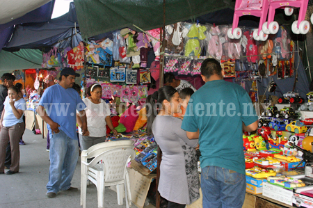 900 comerciantes ofrecerán juguetes en la Feria del Juguete de Gómez Morín