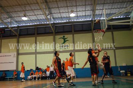Victorias de los selectivos zamoranos de baloncesto ante Zacapu