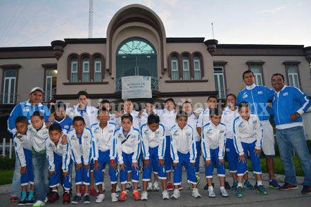 La  academia de futbol Tigres Sahuayo participa en la copa Tigres en Monterrey