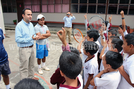 “El Tenis va a tu Escuela” se realiza en la Primaria “Reforma”. 