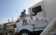 Niños michoacanos laboran en calles de Jalisco
