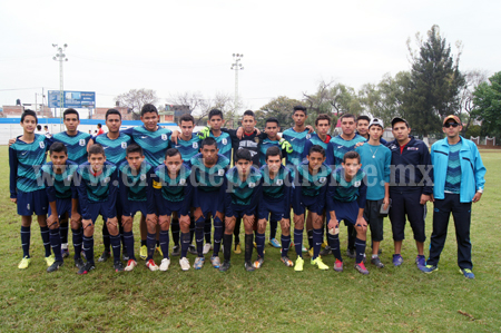 Deportivo El Carmen ganó dos a uno a la Escuela Municipal en 1ª Infantil