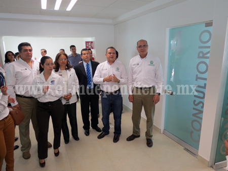 Inauguran remodelación y ampliación de la UMF del IMSS de Jacona