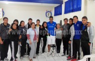 Francisco Cardoso, tenista de capacidad especial, compartió experiencias de vida con estudiantes