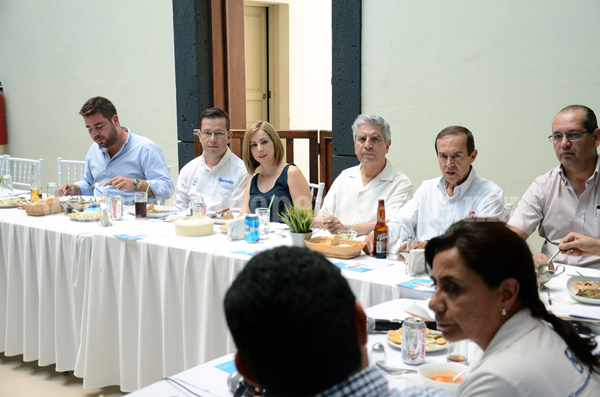 En su visita a Zamora, Cocoa respaldó el proyecto de Gerardo García