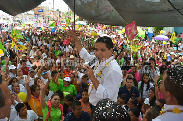 Mi compromiso es mejorar la calidad de vida de las familias michoacanas: Silvano Aureoles