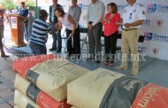 Destinan más de 400 mil pesos para comprar 200 toneladas de cemento