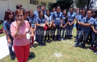 Diputada Kena Méndez recompensó a estudiantes por labor social