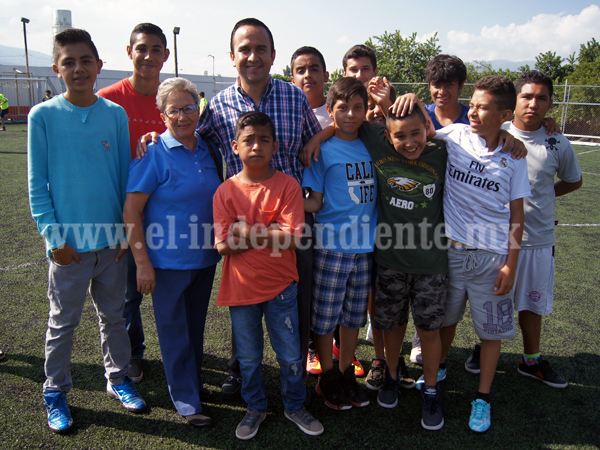 Con numerosa participación, arrancó la edición 46 del Torneo de Barrios “Rosita Espinoza”