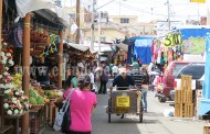 Comerciantes piden reorganización de ambulantes afuera de Mercado Hidalgo