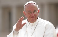 Visita papal podría ser distractor de temas como violencia y crisis económica