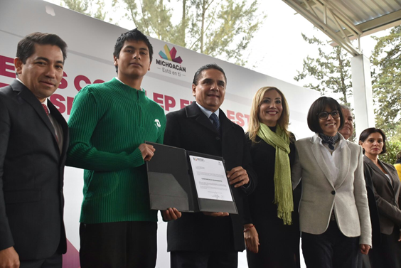 Entrega Gobernador 8 mdp de equipamiento a planteles del Conalep Michoacán