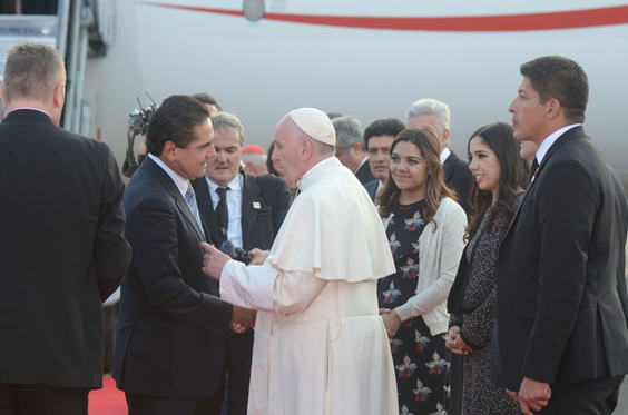 Agradece Silvano Aureoles visita del Papa Francisco a Michoacán