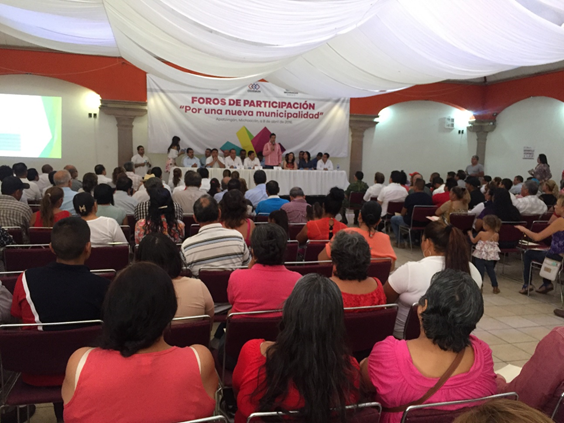 Inició en Apatzingán la consulta “Por una nueva municipalidad”
