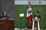Signa Silvano Aureoles convenio para formalizar empleo en Michoacán