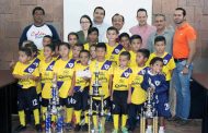Alcalde recibio a selecciones infantiles de fútbol
