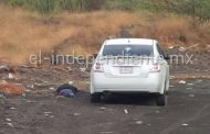 Hallan muerto a un taxista por impactos de bala, en Apatzingán