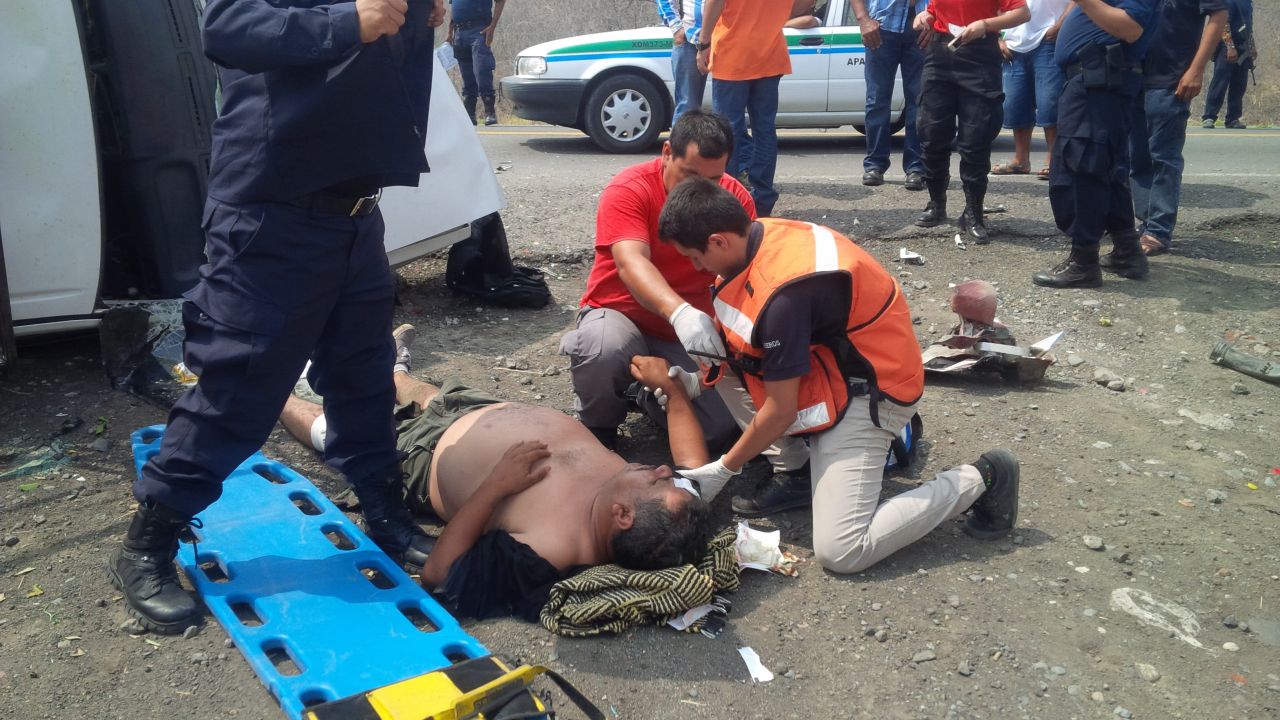 Dos muertos y ocho heridos en 2 accidentes viales ocurridos en Buenavista y Maravatío