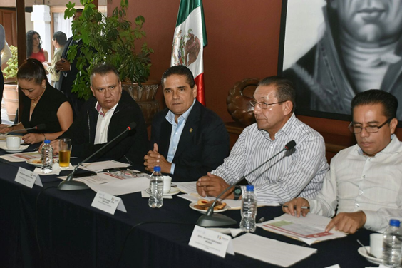Alinear acciones y cerrar filas para el desarrollo integral de Michoacán: Silvano Aureoles