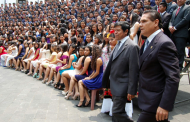 Apadrina Silvano Aureoles a egresados de la Universidad Autónoma Chapingo