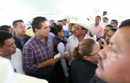 Sostiene Gobernador en Senguio diálogo con agremiados de la CNTE