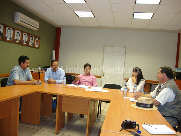 Reunión de autoridades de Jacona con funcionarios de FIRCO-SAGARPA
