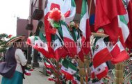 Vendedores de banderas, tradición que se extingue