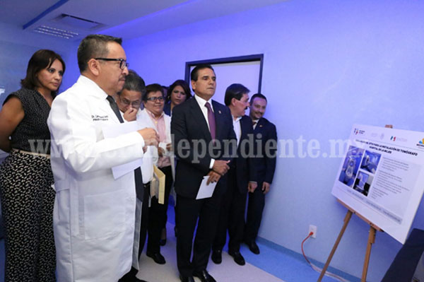 Inaugura gobernador Banco de Leche y Tomógrafo en Hospital de la Mujer