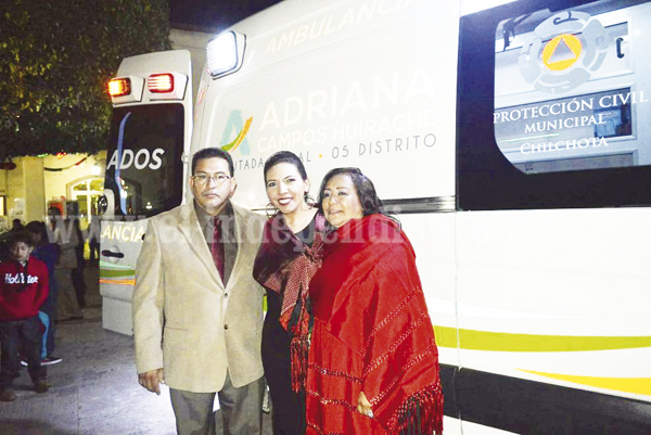 Diputada local entregó apoyos por más de medio millón de pesos en Chilchota