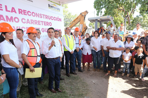 Arranca Gobernador obras por 25.5 mdp en Pinzándaro, municipio de Buenavista