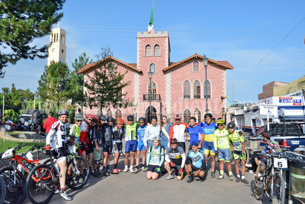 Exitosa resultó la carrera ciclista pedaleando por Jacona