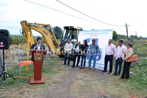 Arrancó construcción de subcolector de aguas residuales  en Mi Ranchito