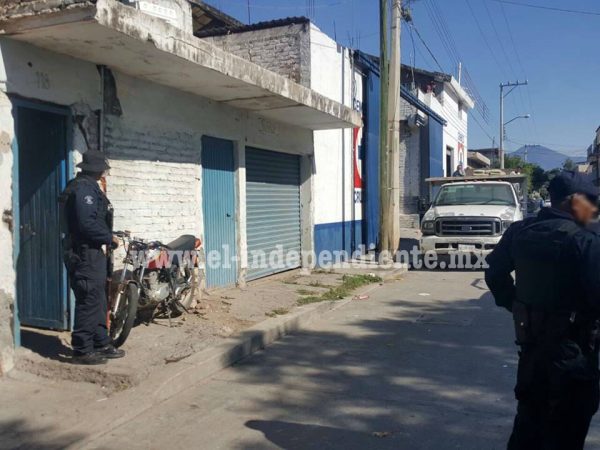 Empistolado irrumpe en domicilio de la Generalísimo Morelos en Zamora y asesina a un hombre