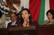 Adriana Campos encabezó respaldo de Congreso a productores de fresa