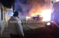 Vándalos incendian al menos 5 vehículos en Sahuayo