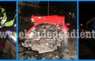 Jovencitos chocan su automóvil contra camioneta donde viajaba equipo de fútbol en Zamora