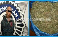 Policías lo detienen con casi un kilo de mariguana en Zamora