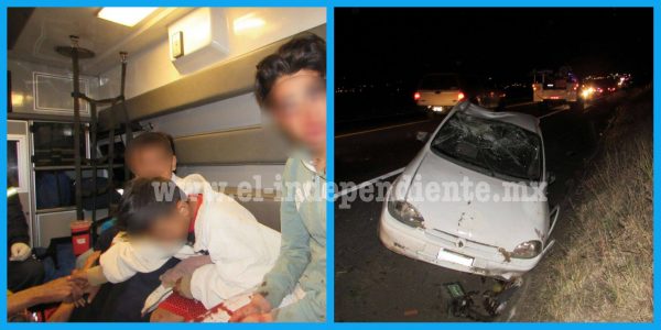 Seis lesionados al volcar auto en la Zamora - Tangancícuaro