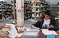 Visitas guiadas en la biblioteca municipal  fomentan el hábito por la lectura