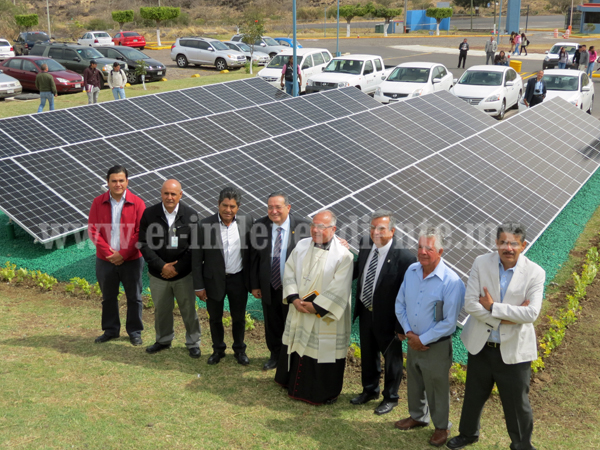 Inauguran granja solar en UNIVA, campus Jacona