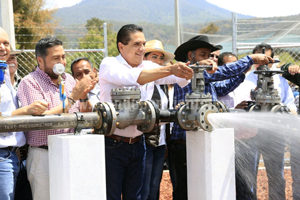 Entrega Gobernador pozo de agua a más de mil habitantes de Pátzcuaro
