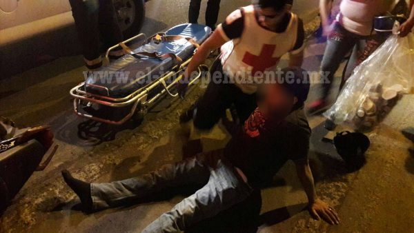 Motociclista herido al chocar contra camioneta en Zamora