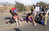 Madre e hija sufren accidente en motocicleta