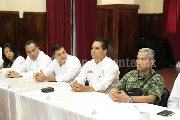 Supervisa Gobernador resultados de seguridad en Apatzingán