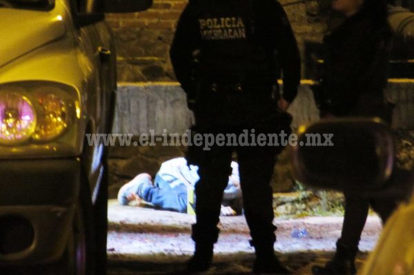 Hombre es asesinado en las calles de Jacona