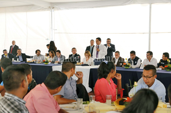 Policía Michoacán y ciudadanía, juntos para brindar seguridad: Silvano Aureoles