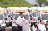Realiza Silvano Aureoles entrega histórica de ambulancias a municipios michoacanos