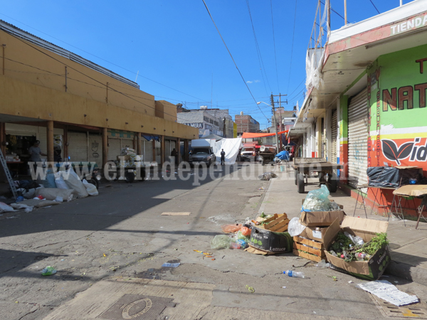 Piden comerciantes apertura de accesos rumbo a Mercado Hidalgo